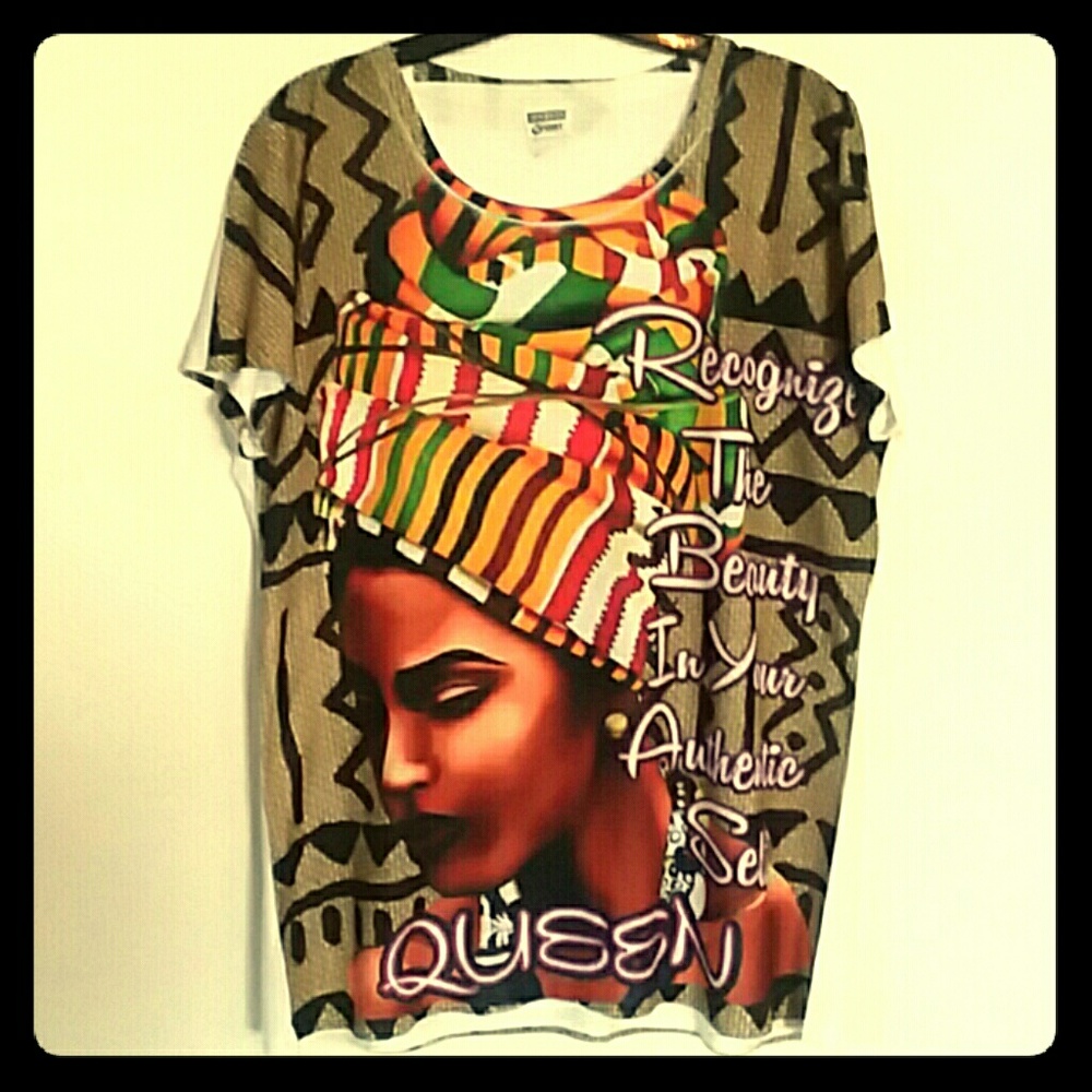 Urban Print T-shirt (NWOT)